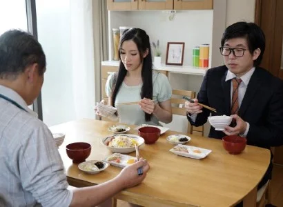 Con dâu của bố chồng banh vùng kín ra cho bố chồng chịch